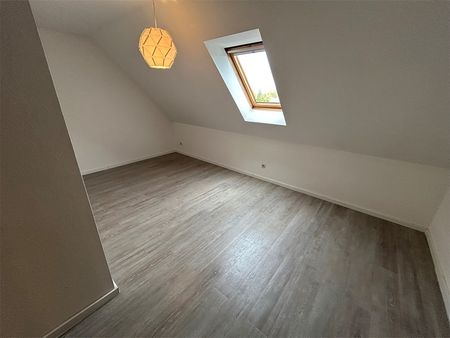 Sanierte 4 Zimmer-Wohnung mit Garage und Balkon in Nienburg - Photo 5