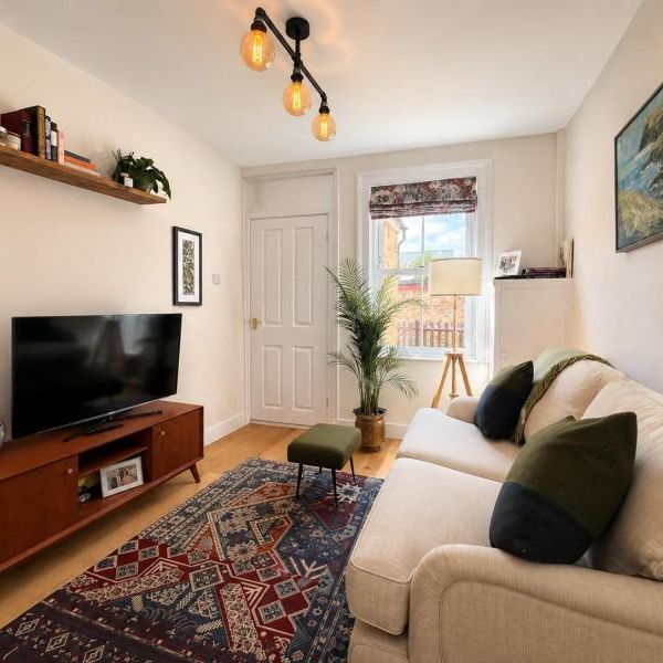 2 bedroom terraced house to rent - Photo 1