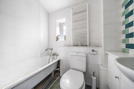4 bedroom apartment to rent - Photo 2
