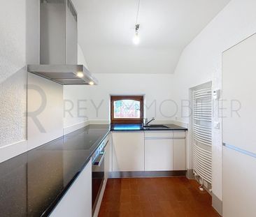 Apartment of 100 m2 - Rent - Charges - Box: 2,500, chf - all inclusive - Foto 4