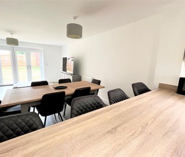 3 bedroom end of terrace house to rent - Photo 3