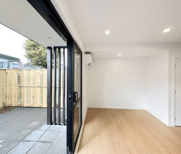 Modern living, great location in Upper Hutt - Photo 4