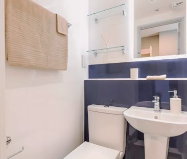 Premium 2 Bedroom Apartment - Photo 5