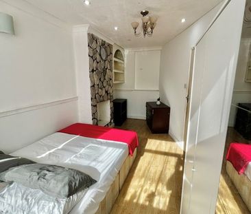 Room in a Shared House, Queensbury Road, HA0 - Photo 1