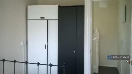 1 bedroom semi-detached house to rent - Photo 4