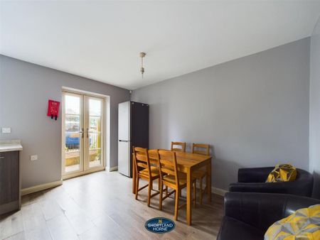5 bedroom townhouse to rent - Photo 4