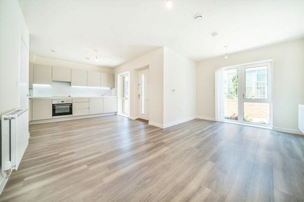 Springfield Drive, Tooting, SW17 - Photo 1