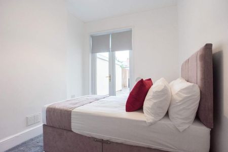 5 bedroom house to rent - Photo 2