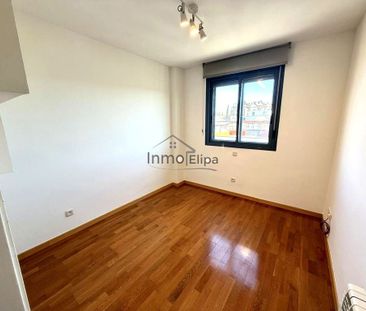 4 bedroom luxury penthouse for rent in Madrid, Autonomous Region of... - Photo 3