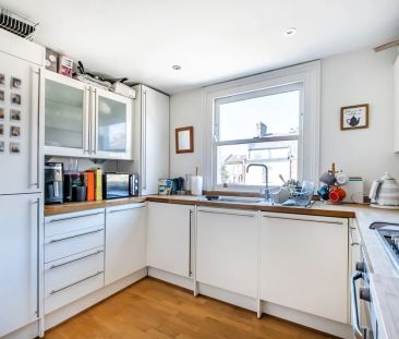 1 bedroom flat to rent - Photo 5