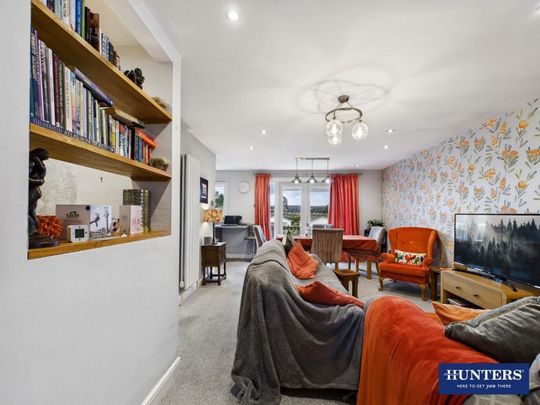 2 bedroom Bungalow To Let - Photo 1