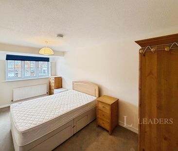 1 bedroom in a house share to rent - Photo 4