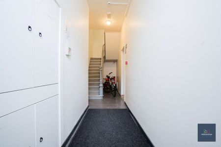 Rustig gelegen dakappartement nabij het centrum - Photo 2