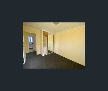 Modern 2 Bedroom Townhouse with large backyard & internal access to... - Photo 2