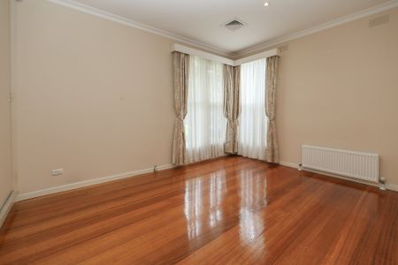 Charming Villa Unit - Photo 4