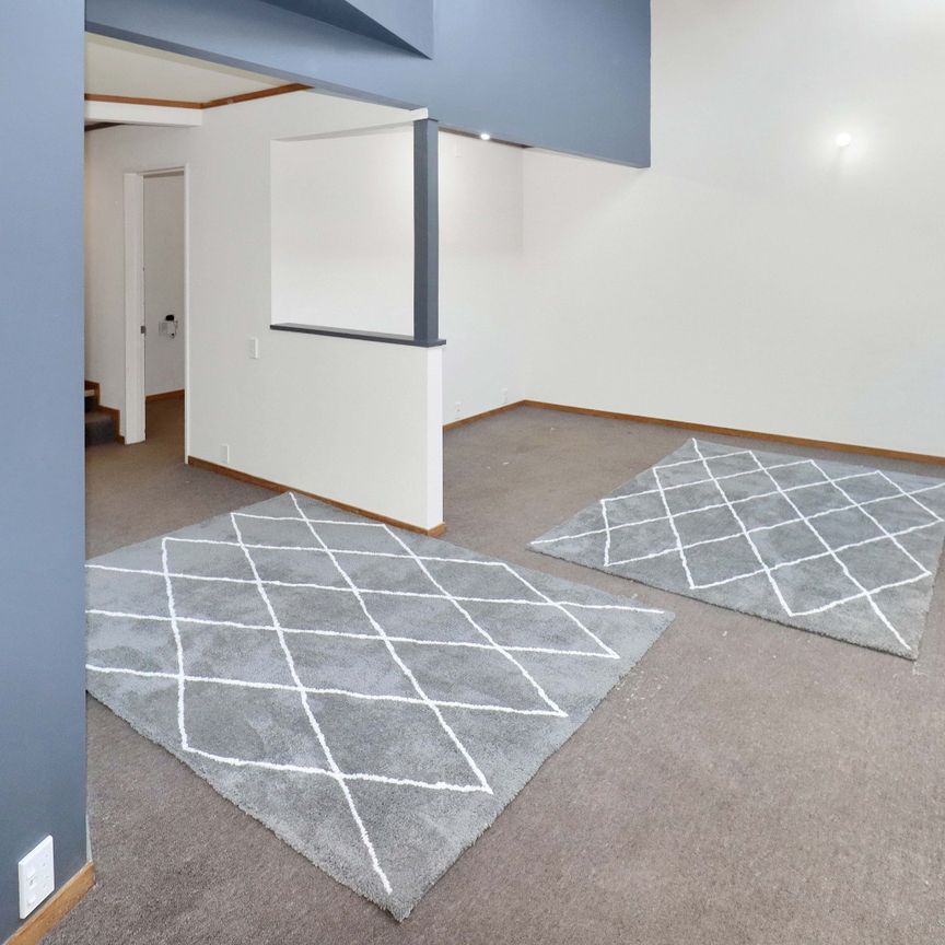 3-Bedroom Apartment in the Heart of Te Aro - Photo 1