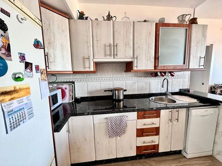 Apartamento de alquiler en Avenida Carlota Alessandri, Montemar - Photo 4
