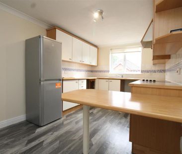 2 bedroom apartment to rent - Photo 2