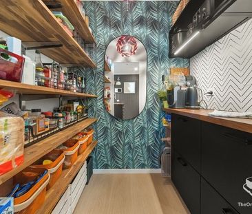 Luxury Family Home- Apply Now!! - Photo 4