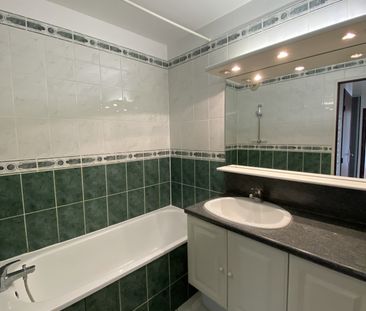 Appartement 4 pièces, + cave + 2 parkings en sous - sol - Photo 6