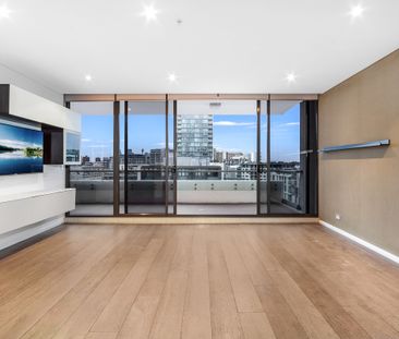 Next to East Village I Large 3-Bedroom Apartment I Double Carspace - Photo 5