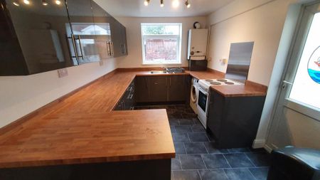 5 bedroom house to rent - Photo 4