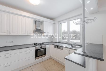 Pronájem rodinného domu 400 m², Pod Valem 614, Průhonice - Photo 2