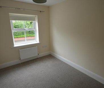 West Road, Congleton - Photo 1