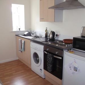 1 bedroom apartment to rent - Photo 2