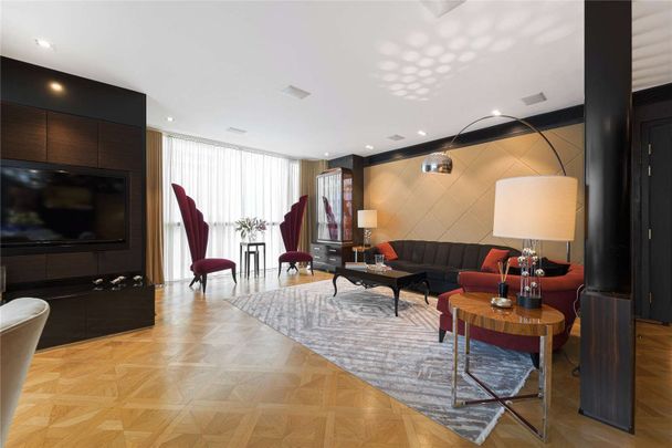 An immaculate four bedroom apartment in the prestigious Knightsbridge Apartments development benefitting from spa facilities and 24 hour concierge/security services. - Photo 1