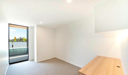 Ground Floor on the Kingston Foreshore - Photo 2