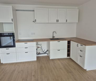 Location Appartement 3 pièces 69m² HAUBOURDIN 59320 - Photo 2