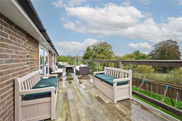 A charming five bedroom detached home set in an elevated position with idyllic countryside views. - Photo 1