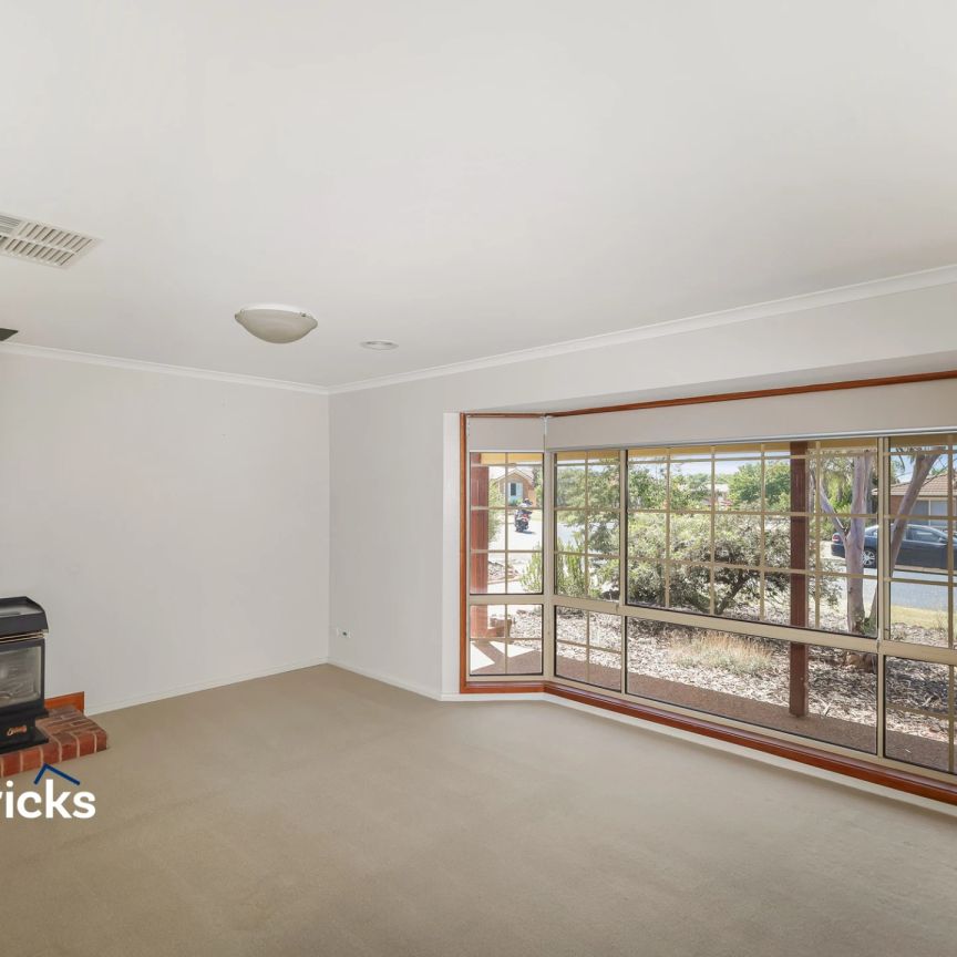 The Complete Package - Photo 1