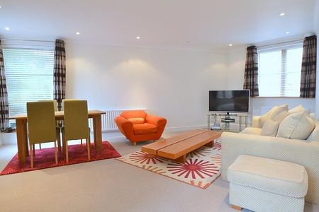 £900 per week (£3,900.00 per month) - Photo 5