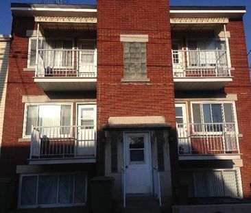 Lachine 3 ½ Disponible 1 juillet ou avant, 2 balcons, cour - Photo 4