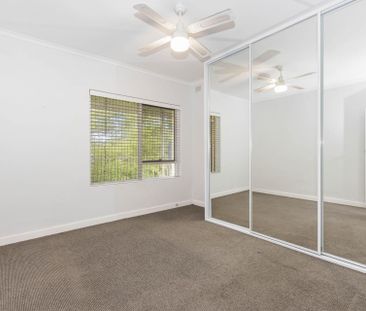Modern unit in Torrens Park - Photo 4