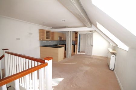 Spring Gardens, Emsworth - Photo 2