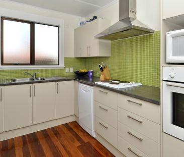 Perfect for a small family - 2 Bedrooms Plus 2 room Utility - Great... - Photo 1