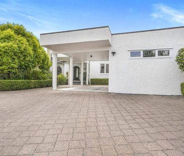 Lovely Family Home on River Road - Photo 6