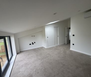 Aylesbury Road, Aylesbury, Rowsham - Photo 2