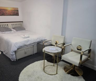 Studio Flat, Howden Road, LE2 - Photo 3