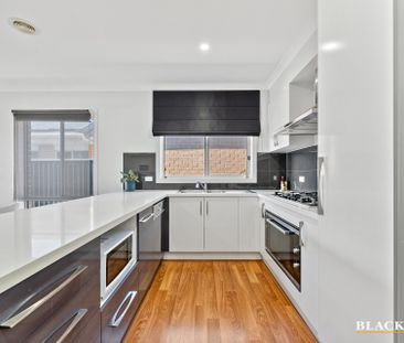 7 Daniel Street, Googong NSW 2620 - House For Rent | Domain - Photo 2