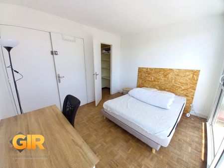 Location Appartement 1 pièce 76m² RENNES 35000 - Photo 2
