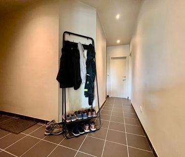 RUSTIG GELEGEN 2- SLAAPKAMERAPPARTEMENT MET TERRAS EN GARAGE - Foto 2