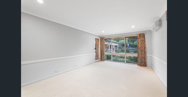 Charming Single Level Family Home - Photo 1