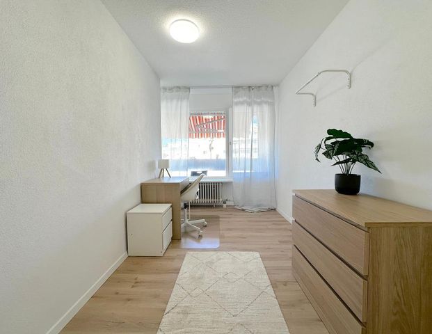 Moderne 5er-WG Erstbezug nach Sanierung & voll möbliert | Noch 4 Zimmer frei - Foto 1