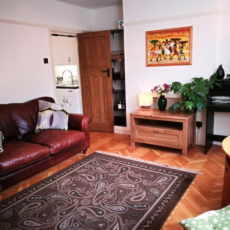 Studio Flat, Millstream House, SE16 - Photo 1