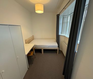 Lady Road, Burton Stone Lane - P10823 - Photo 6