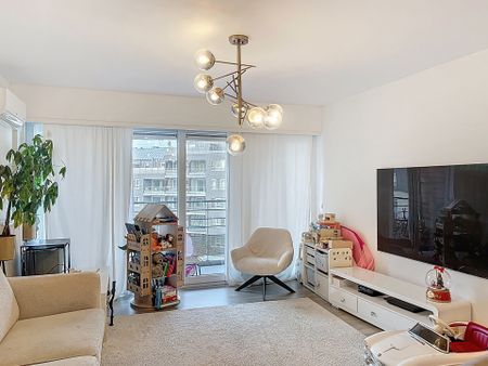 Appartement met twee slaapkamers in Jette - Photo 4